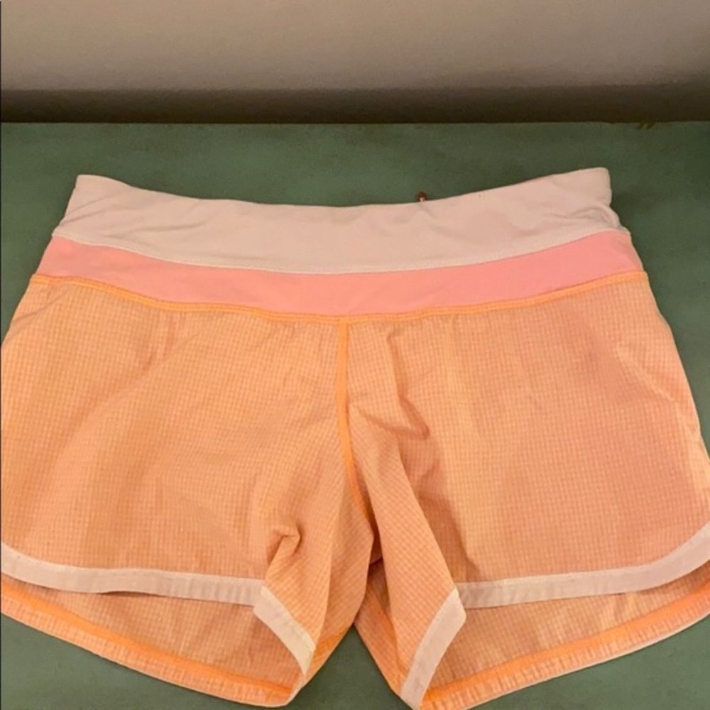 Lululemon 4" shorts